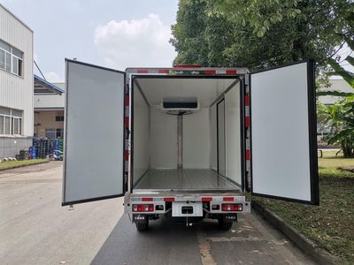 Xinyuan brand automobiles JKC5032XLCD6X0 Refrigerated truck