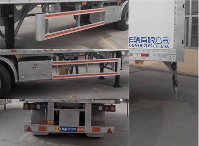 Liangshan Dongyue  CSQ9406XXY Box transport semi-trailer