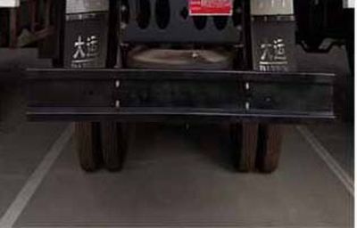 Dayun  CGC5047CCYHDD33D Grate type transport vehicle