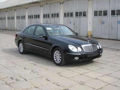 Mercedes Benz BJ7251E230 Sedan