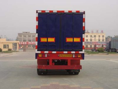 Liangshan Dongyue  CSQ9400XXY Box transport semi-trailer