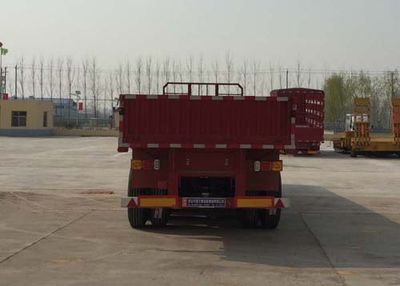 Liangwei  SLH9400 Fence semi-trailer