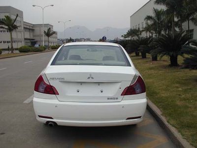 Mitsubishi  DN7161E3 Sedan