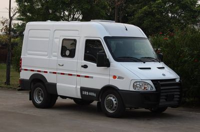 Baolong  TBL5041XYCF5 Bulletproof cash transport vehicle