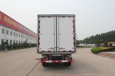 Green Leaf JYJ5047XLCE1 Refrigerated truck