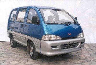 Wuling  LZW6370F coach