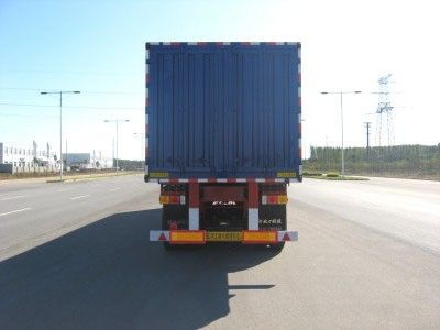 Chuanteng  HBS9390XXY Box transport semi-trailer