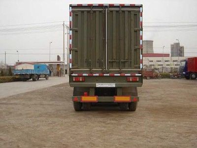 Chuanteng  HBS9404XXY Box transport semi-trailer