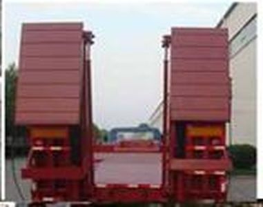 Xiongfeng  SP9351TDP Low flatbed semi-trailer