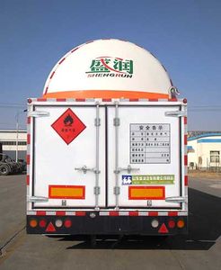 Shengrun  SKW9404GDY Low temperature liquid transport semi-trailer