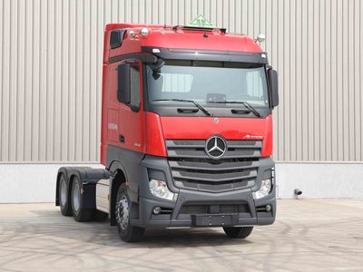 Mercedes BenzBJ4266Y6DHLA3Dangerous goods semi-trailer tractor