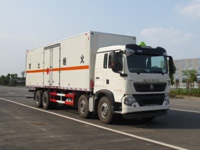 Jiangte brand automobiles JDF5310XRYZ5 Flammable liquid box transport vehicle