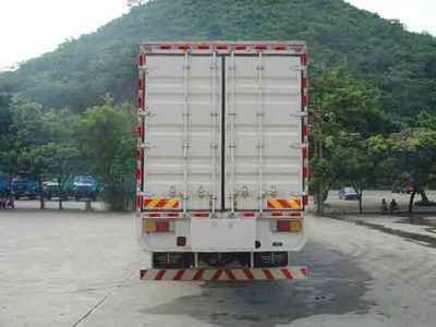 Liute Shenli  LZT5251XXYPK2E3L8T3A95 Flat head box transport vehicle