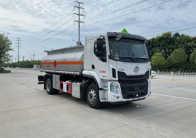 Chufei CLQ5181GYY6LZOil tanker