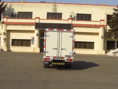 Jinbei  SY2810X7N Box type low-speed truck