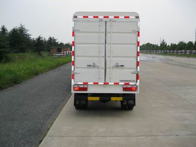 Dongfeng  EQ5048CCYN4AC Grate type transport vehicle