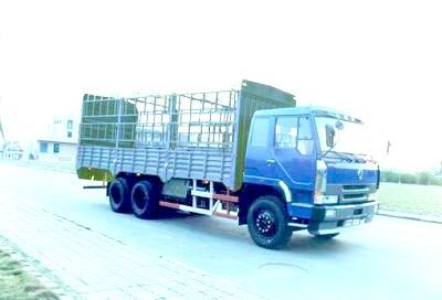 Dongfeng  EQ5241CSGE5 Grate type transport vehicle