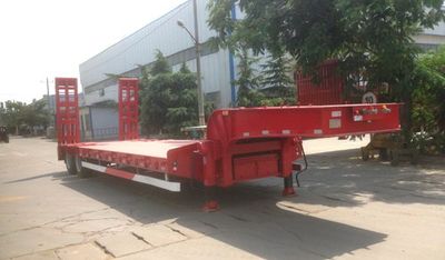 Liangshan Dongyue  CSQ9350TDP Low flatbed semi-trailer