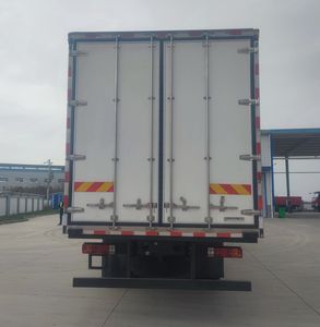 Chenglong  LZ5251XLCH5CC1 Refrigerated truck