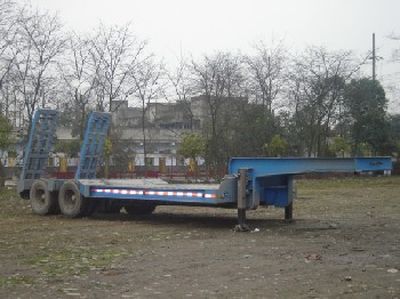 Chuanlu  CGC9230TDP Low flatbed semi-trailer