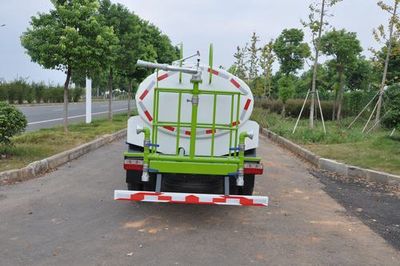 Jinyinhu  WFA5043GXSEE5 Cleaning the sprinkler truck