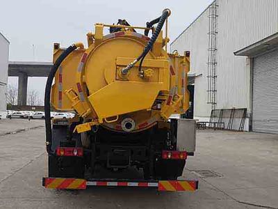 Crown  WZJ5160GQWE6 Cleaning the suction truck