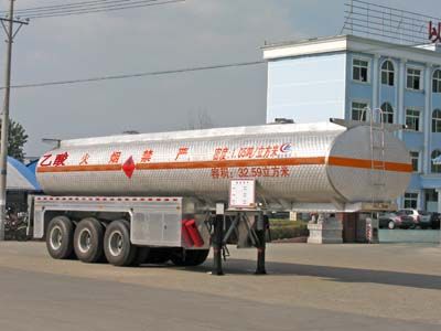 Cheng Liwei  CLW9404GHY Chemical liquid transportation semi-trailer