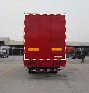 Chenglong  LZ5163XXYM3AA1 Box transport vehicle