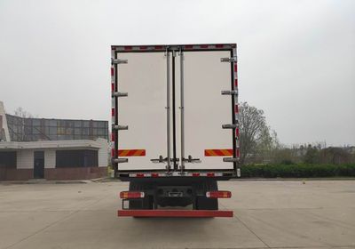 Haowo  ZZ5167XLCK561GF1 Refrigerated truck