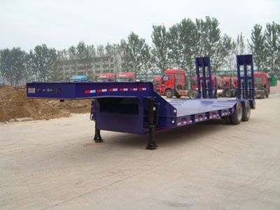 Daxiang  STM9351TDP Low flatbed transport semi-trailer