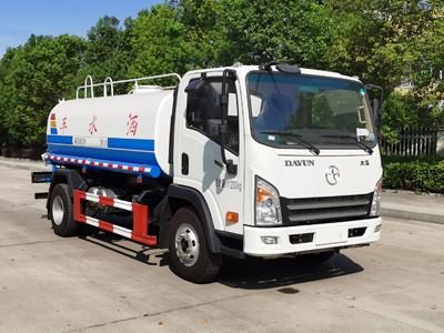 New Dongri  YZR5110GSSCG6 Sprinkler truck