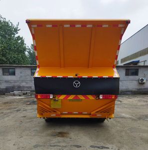 Zhongsheng Chengda brand automobiles LZZ5180TFCBJ6 Asphalt crushed stone synchronous sealing vehicle