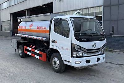 Chufei  CLQ5070GRY6E Flammable liquid tank transport vehicle