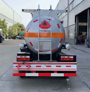 Chufei  CLQ5070GRY6E Flammable liquid tank transport vehicle