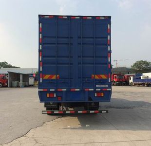 Chenglong  LZ5253XXYM3CB Box transport vehicle