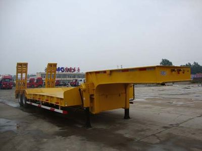 Liangshan Dongyue  CSQ9282TDPB Low flatbed semi-trailer