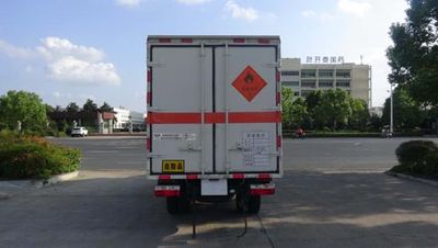 Huatong brand automobiles HCQ5036XRYE5 Flammable liquid box transport vehicle