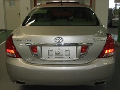 Toyota TV7430RoyalSlnG Sedan