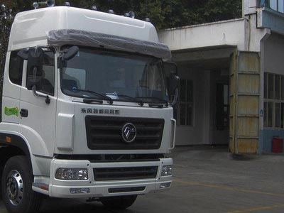 Dongfeng  EQ5310CCYT Grate type transport vehicle