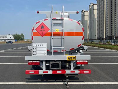 New Dongri  YZR5120GJYC6Q Refueling truck