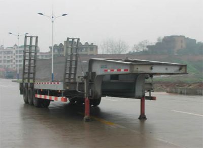 Hongyan  CQZ9360D Low flatbed semi-trailer