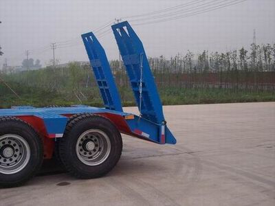 Haipeng  JHP9400TDP Low flatbed semi-trailer