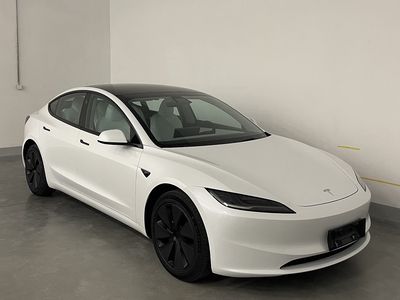 Tesla TSL7000BEVBA4 Pure electric sedan