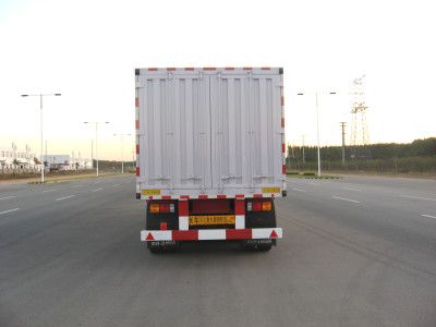 Chuanteng  HBS9391XXY Box transport semi-trailer