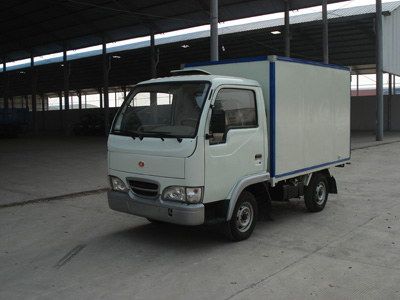 Fuda FD2310X2Box type low-speed truck