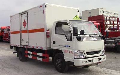 Duo Shi Xing  JHW5040XRQJX Flammable gas box transport vehicle