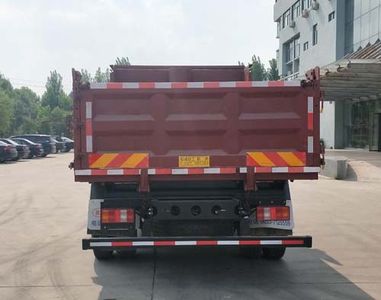 Chatting about work license cars HTL5040ZLJ garbage dump truck 