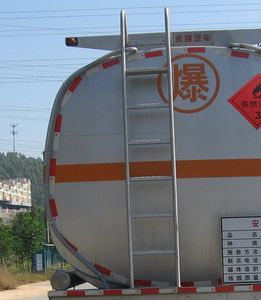 Yongqiang  YQ9403GHYB Chemical liquid transportation semi-trailer