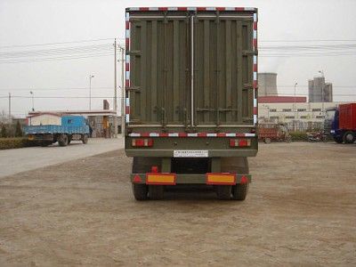 Chuanteng  HBS9300XXY Box transport semi-trailer