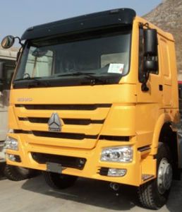 Tianyin  NJZ5252GFL4 Low density powder material transport vehicle